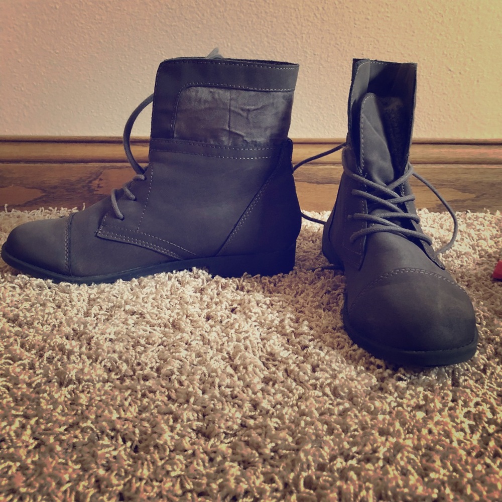 Madden girl combat boots